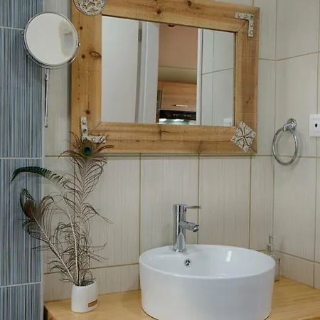 Modern Eco Friendly Close To Town 빌라 펠레카스